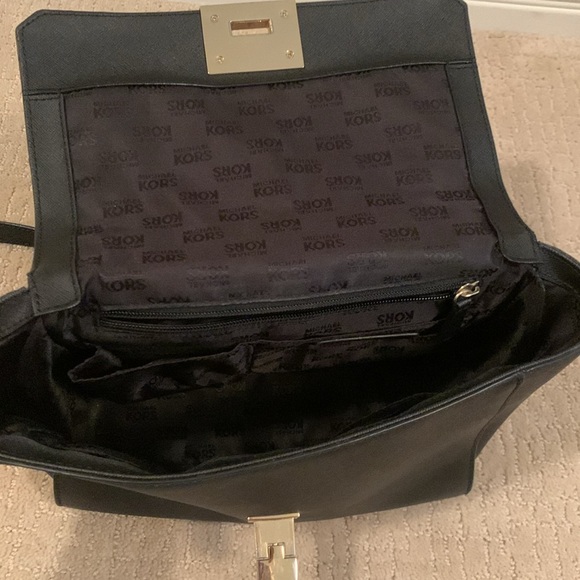 Michael Kors crossbody bag with handle - Picture 4 of 4